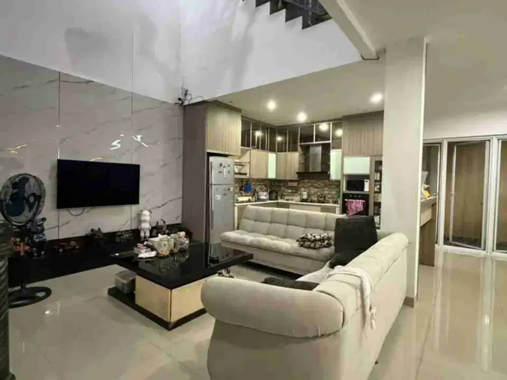 DIJUAL RUMAH 2 LANTAI SIAP HUNI DI CITRA 2 EXT