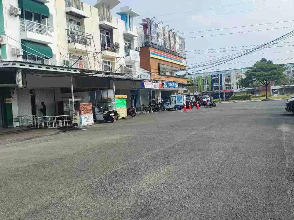 Dijual Ruko 3 Lantai Siap Pakai Rame Di Harapan Indah 2 Bekasi