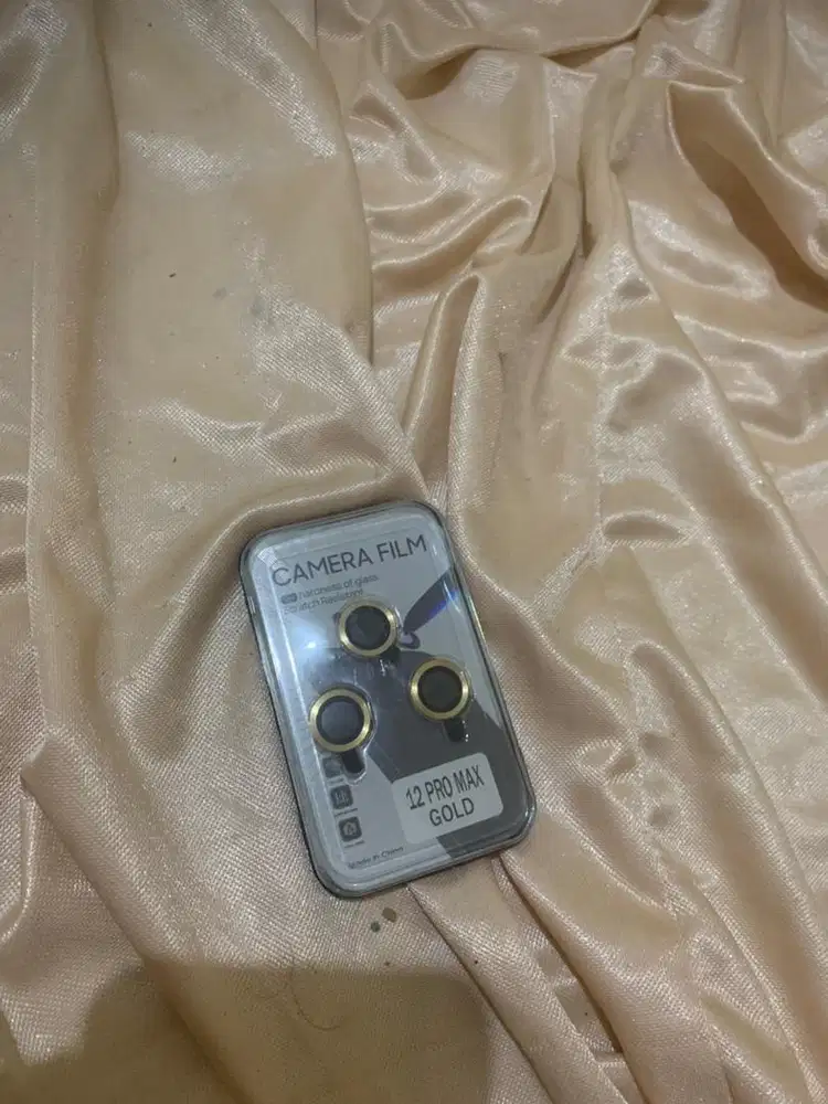 pelindung camera iphone 12 promax warna gold premium masih baru