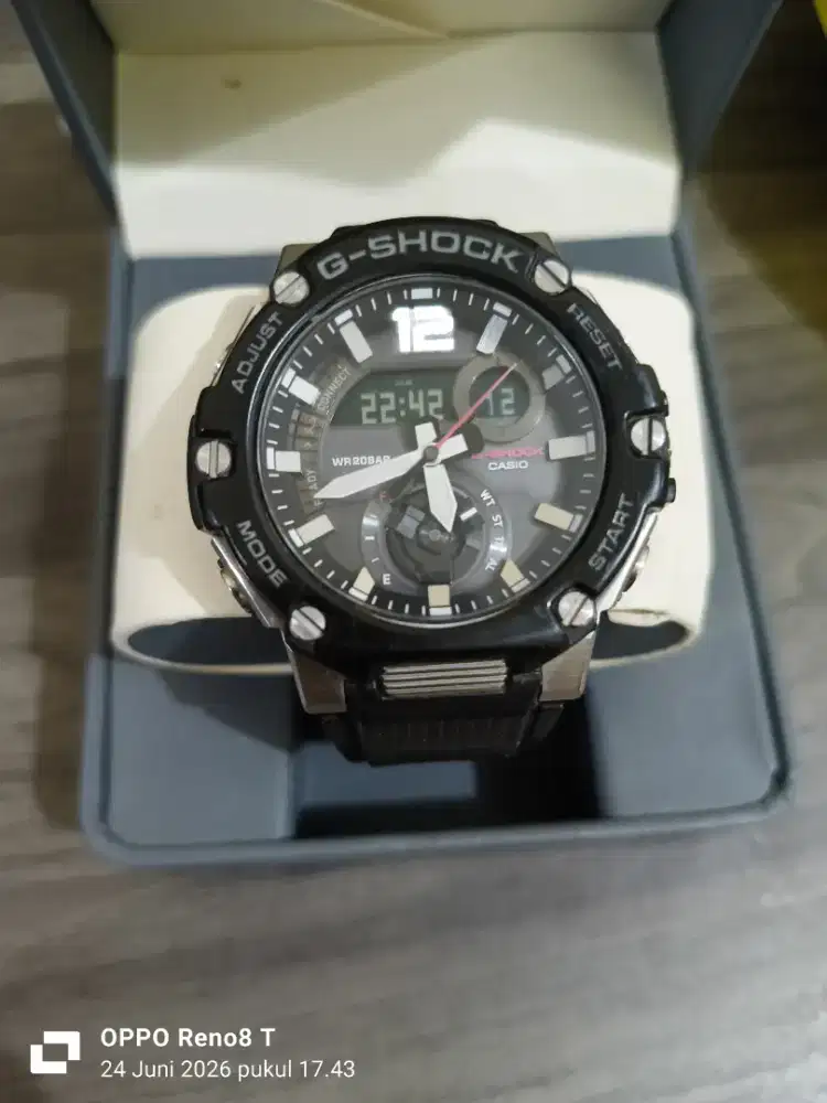 Gshock gst B300 solar