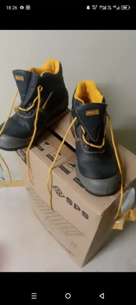 Jual sepatu olah raga dan sepatu safety