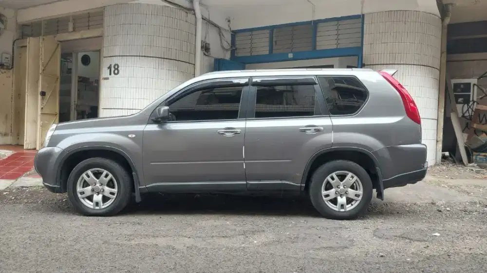 Nissan X-Trail T31 2.0 AT Tahun 2010 - Pribadi