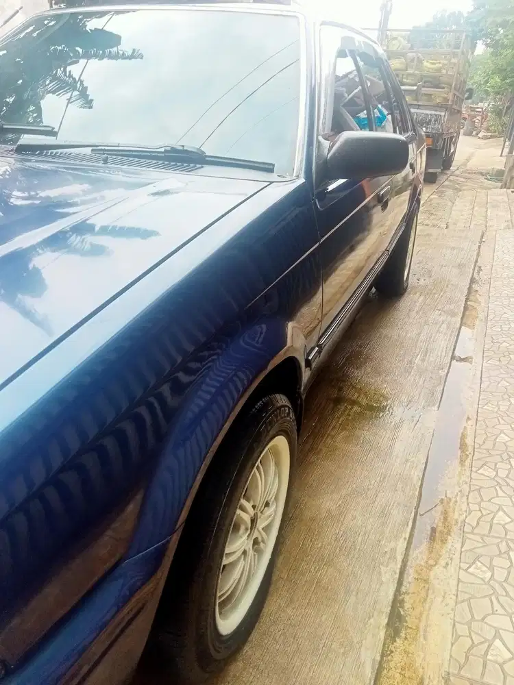 Ford laser 1998 Bensin
