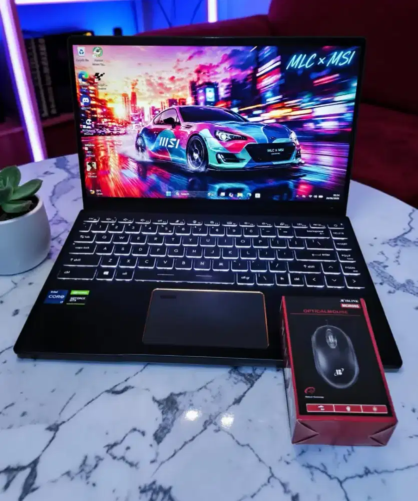 MSI Summit E14 A11SCT-50B [RAM 16GB/SSD 1TB/DUAL VGA Nvidia GTX ]