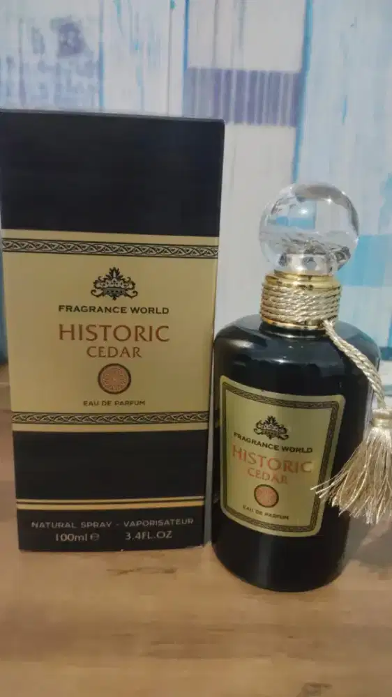 Botol parfum bekas