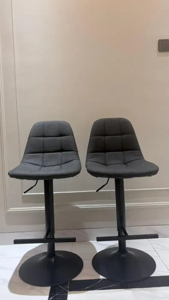 PRELOVED Barstool Kursi Bar Kursi Makan (Harga 2 kursi)