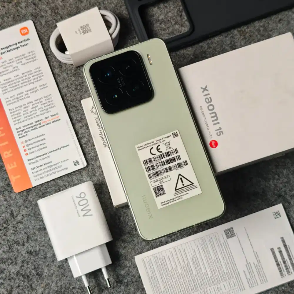 Xiaomi 15 12/256 resmi indonesia like new
