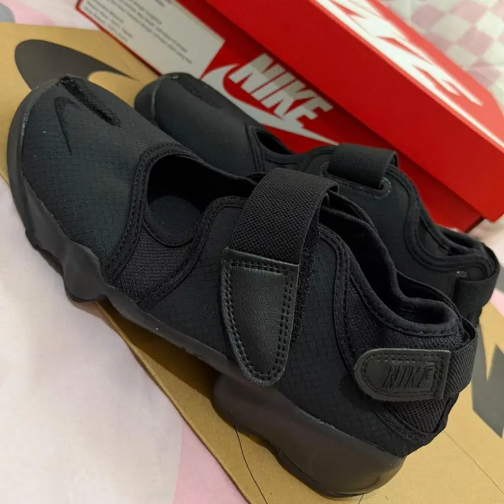 Nike Air Rift 38 Hitam
