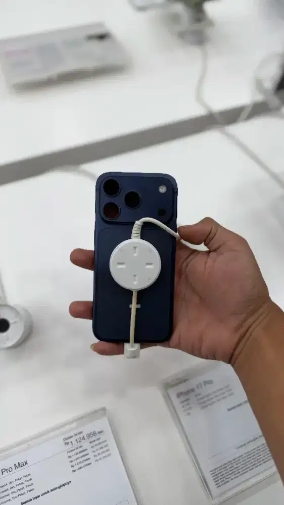 IPHONE 17 PRO & PRO MAX