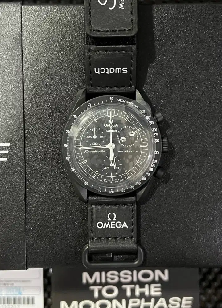 Omega x Swatch Mission To The Moonphase
