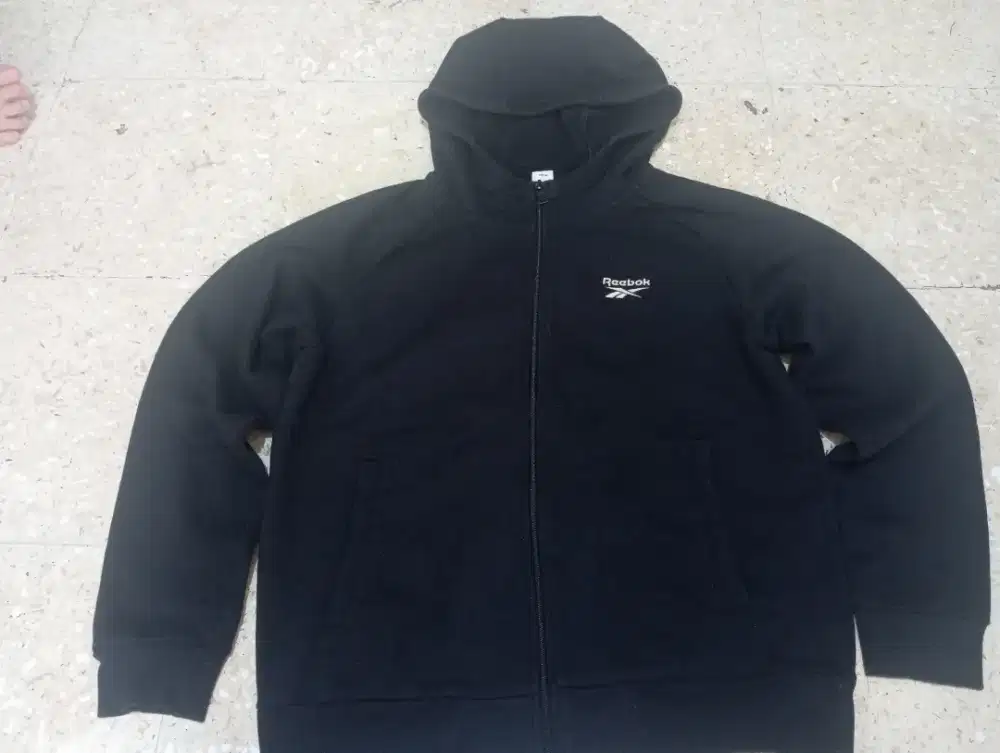 Jaket hoodie Reebok original second bekas