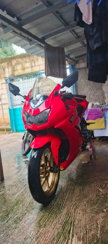 Ninja 250 karbu taun 2012