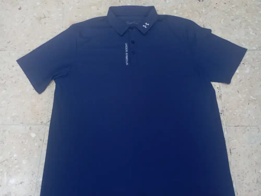 Baju kaos kerah golf under armor original second bekas