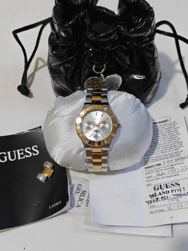 Guess wanita W14551L2 original bekas bagus normal semua siap pakai