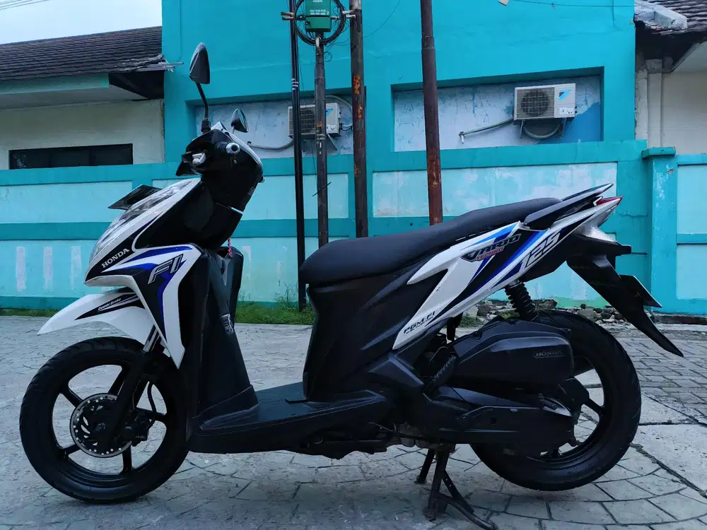 Honda Vario 125cc kzr fi esp 2014 stater halus mulus terawat