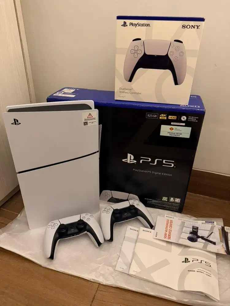 PS5 Slim Dig Indo + 2 pcs Stick Like New