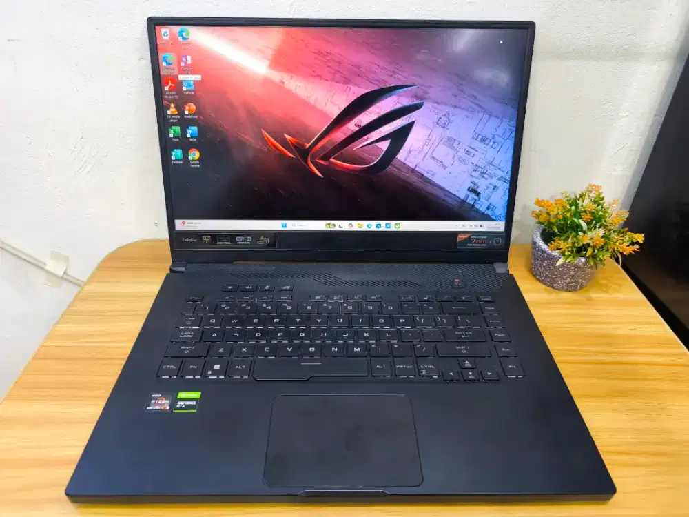 Asus Rog Zephyrus GA502
Ryzen 9-4900HS/16GB/SSD 1TB/GTX 1660 Max-Q 6GB