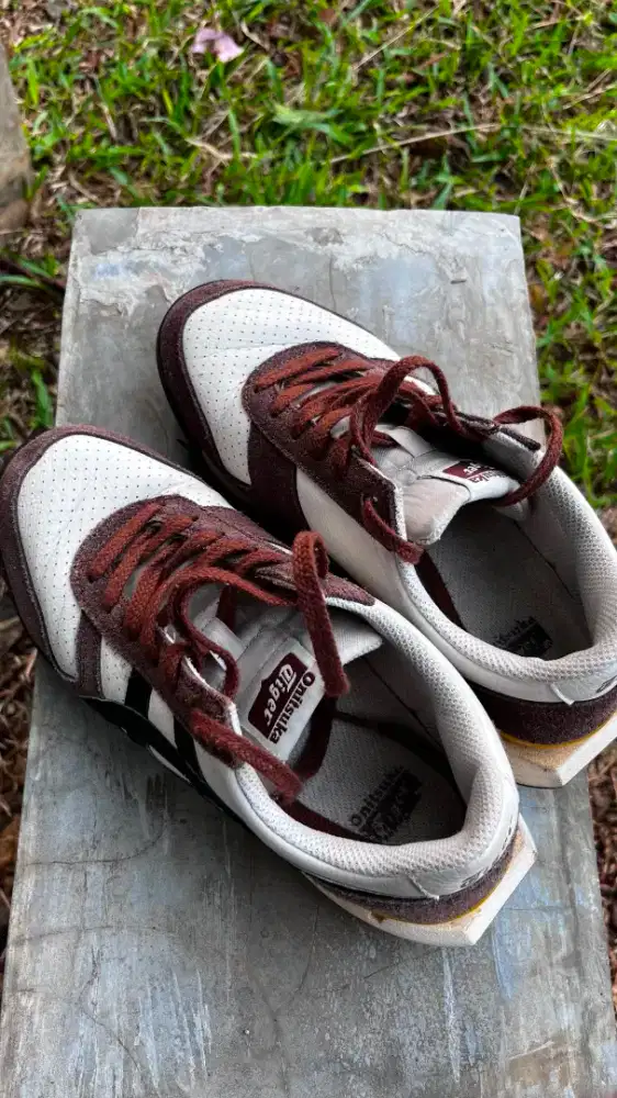 Onitsuka tiger ultimate 81