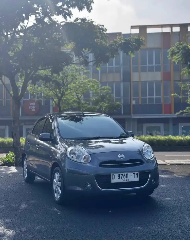 Nissan March xs matic 2013 grey
