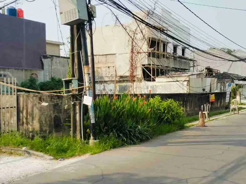 Di Jual Tanah Hook di Jl. Melati Raya Harapan Indah