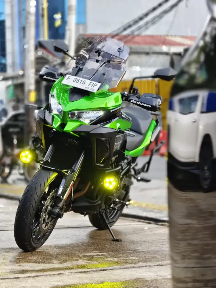 KAWASAKI VERSYS 1000 TAHUN 2023