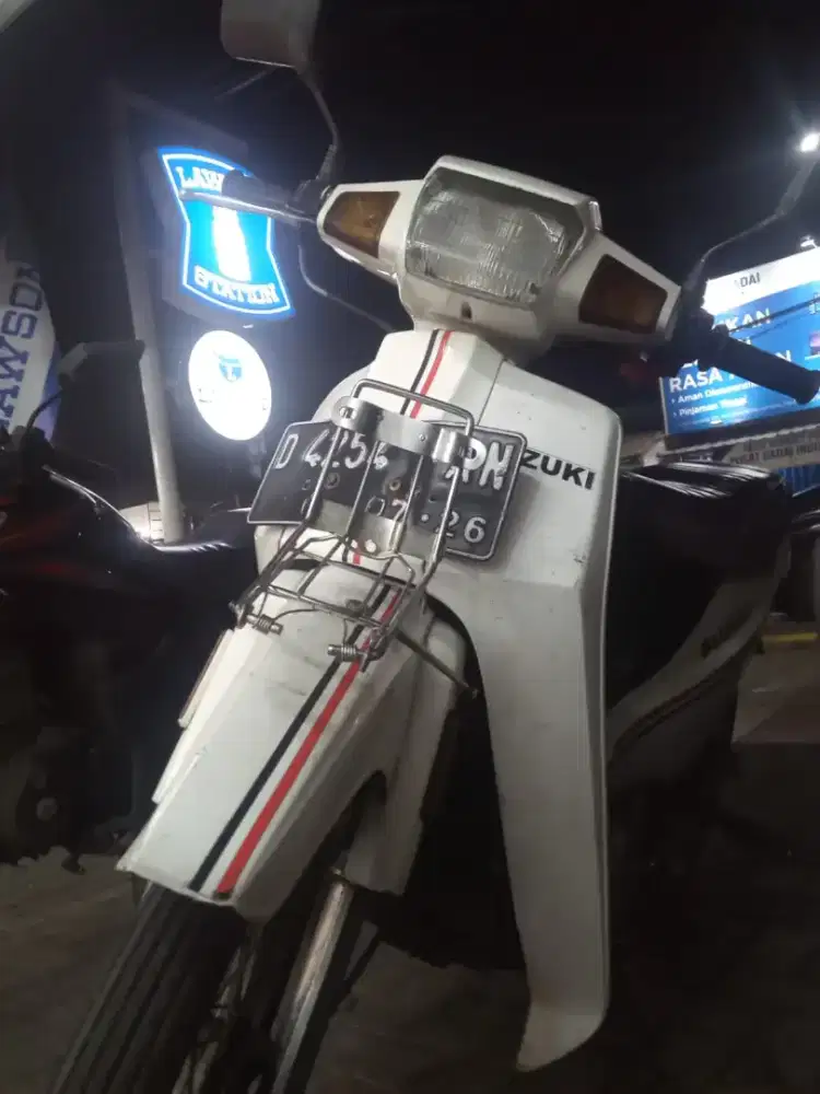 Suzuki kristal legend