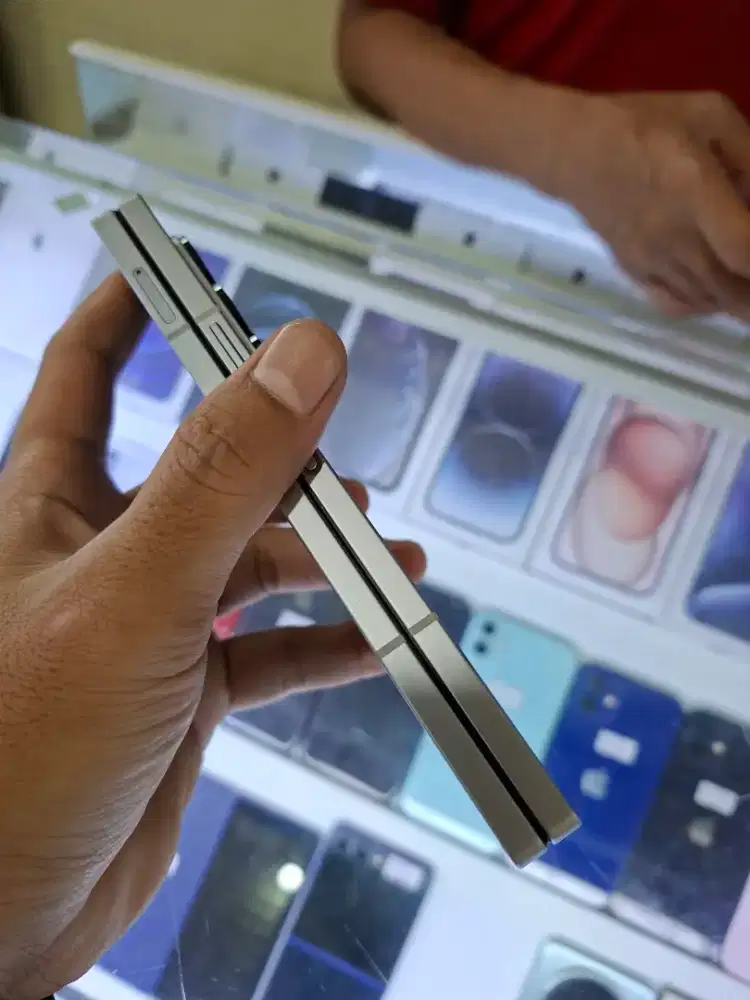 Samsung galaxy fold 7 mulus like new