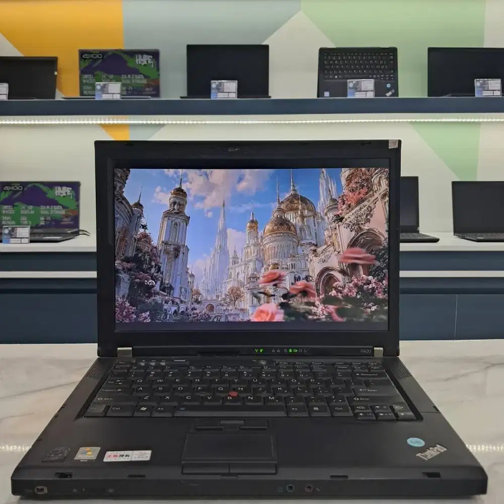 [L01] Laptop lenovo | 4GB|320GB| Cocok Untuk Desain