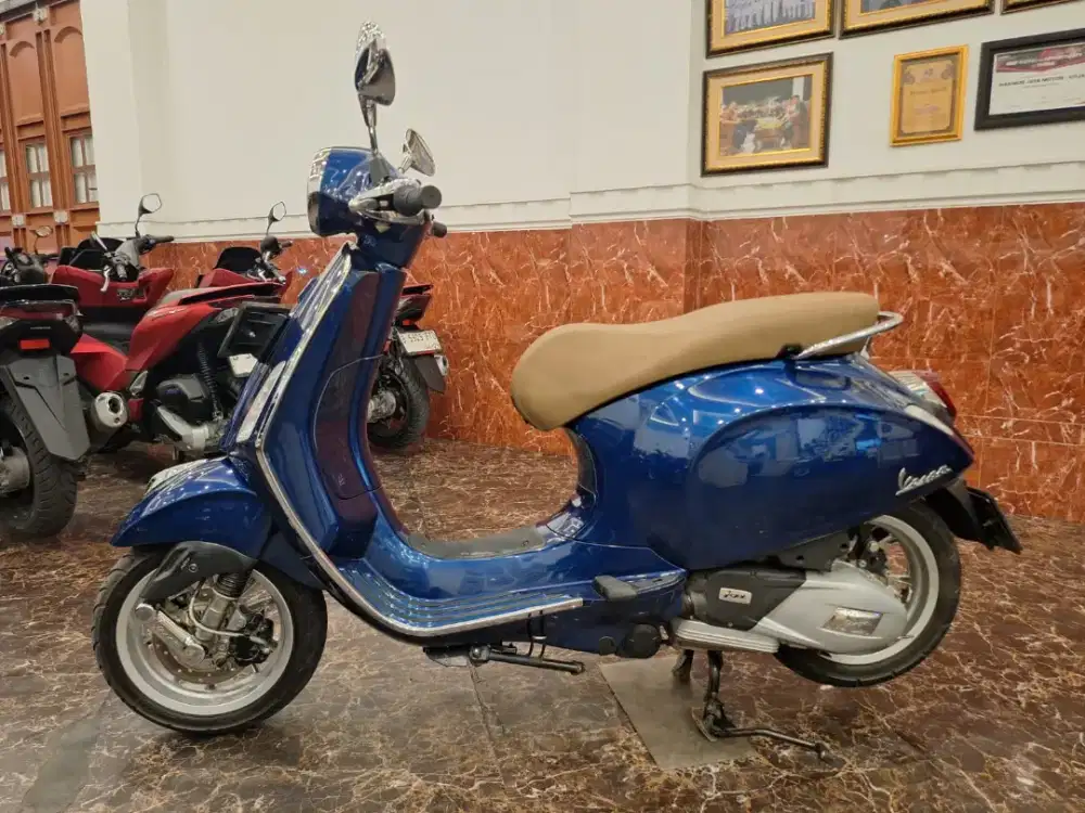 DP PROMO PIAGIO VESPA PRIMAVERA 150 ABS 2023 KM.8RB MESIN GRES GARANSI