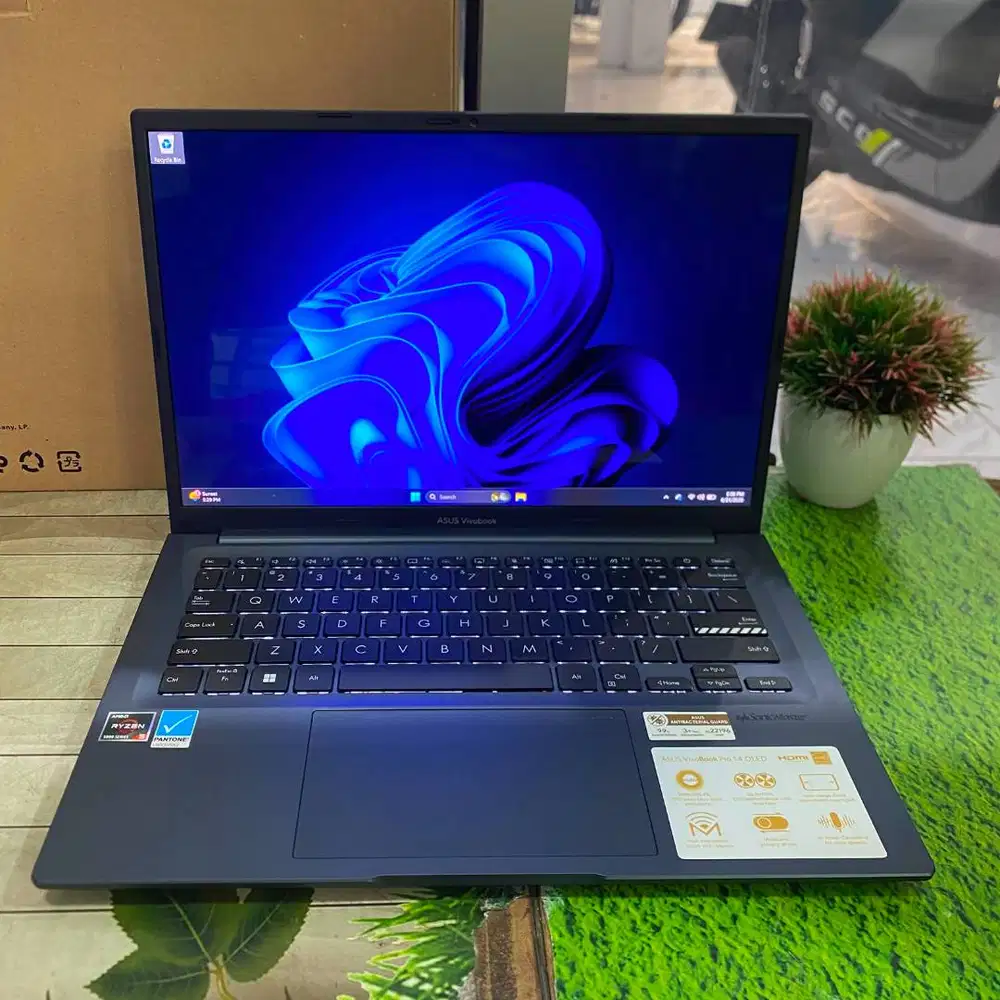 New Asus Vivobook M1403QA Ryzen 5-5600H 16GB 512GB 14 OLED Windows 11