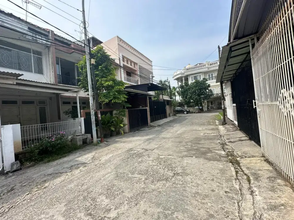 DIJUAL RUMAH SIAP HUNI @TAMAN PALEM LESTARI, JAKARTA BARAT