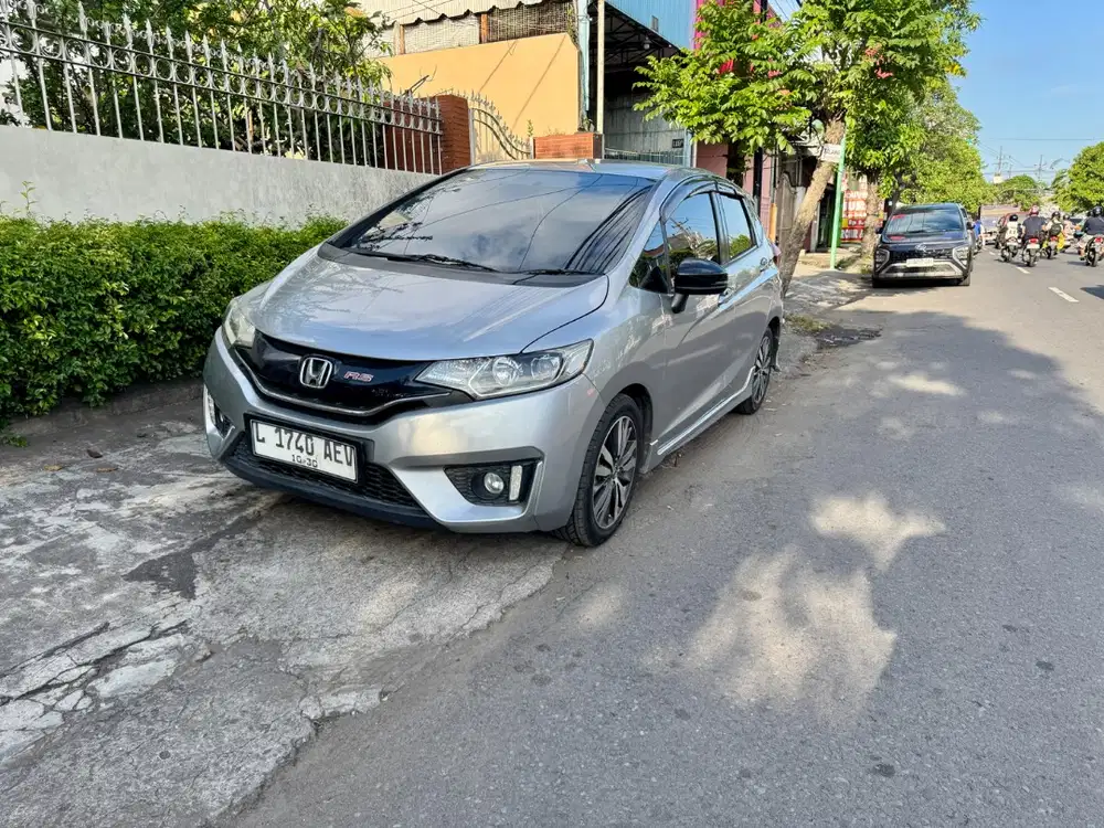 Honda Jazz 1.5 RS AT 2016 Silver Km60rb
