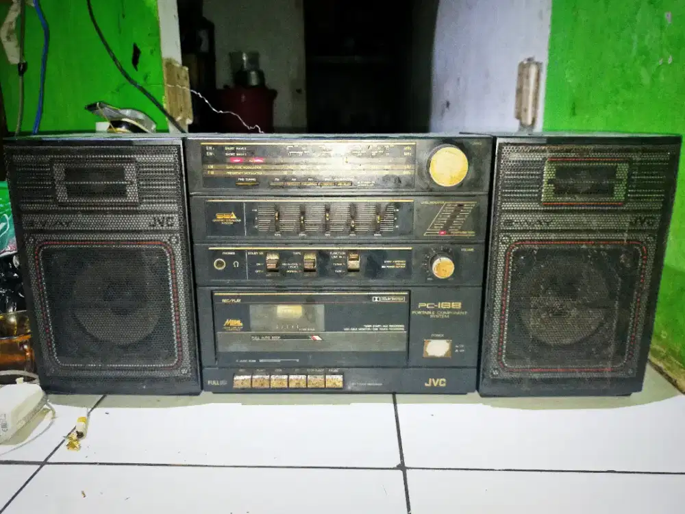 Tape compo JVC made in japan kondisi normal lok jatiasih kota bekasi