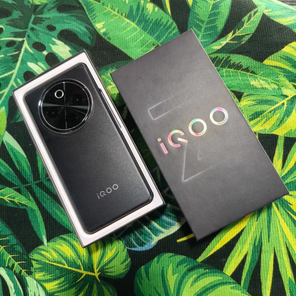 iQoo Z10 5G Ram 12/256 garansi Februari 2027