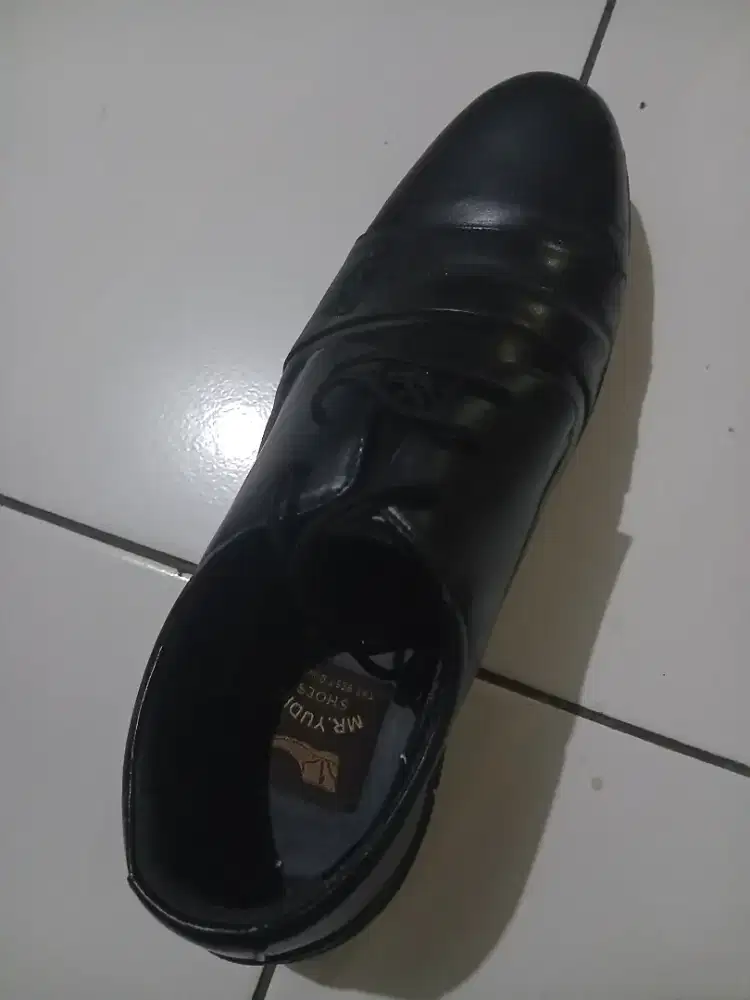 Dijual Sepatu Kulit 41