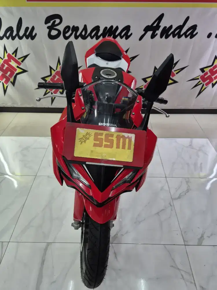 New CBR 150R km 2500