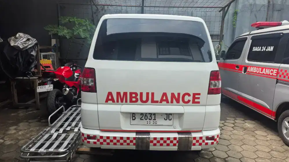 Suzuki APV  Ambulan 2010