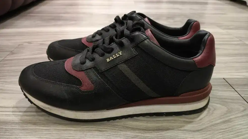 Jual murah sepatu 500 rb merk Bally no. 44