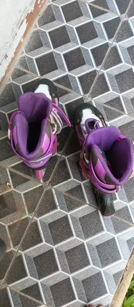 Dijual Sepatu roda untuk anak kecil