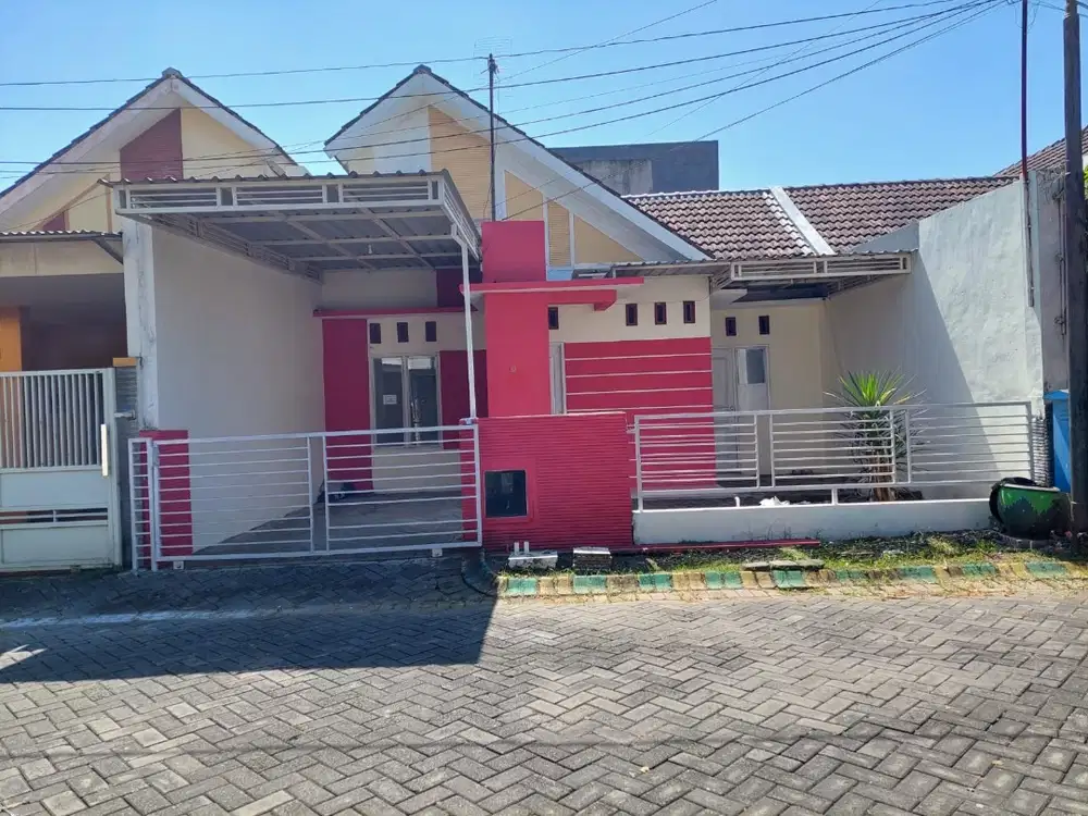 Disewakan Rumah Park Royal Regency Buduran - Jalan Lebar