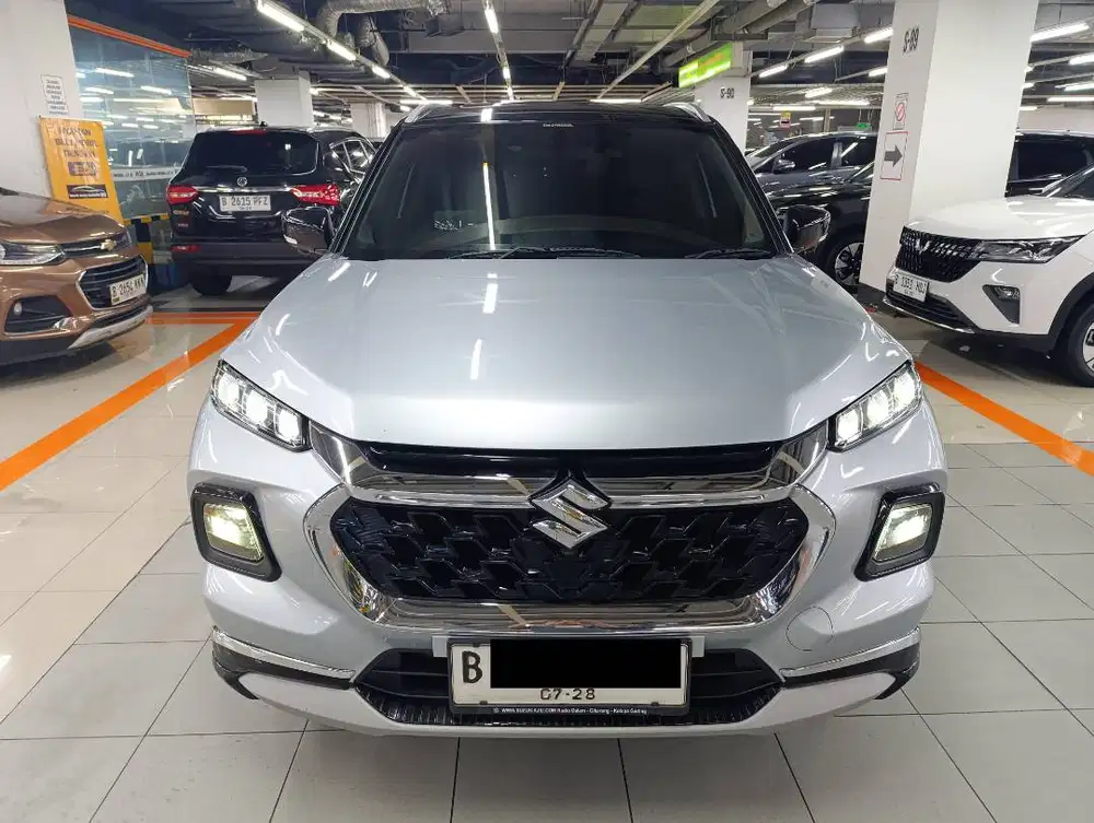 Suzuki Grand Vitara GX Hybrid 1.5 AT Tahun 2023/2024