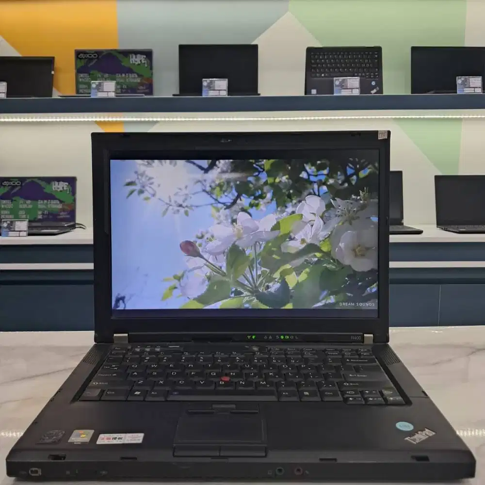 [L01] Laptop lenovo | 4GB|320GB| Cocok Untuk Editing