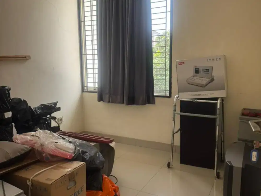DIJUAL RUMAH SHM TENGGARA BER CANOPI @GOLF LAKE, JAKARTA BARAT