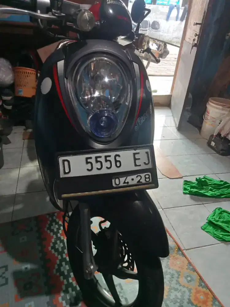 Honda scoopy 2013 isi kumplit