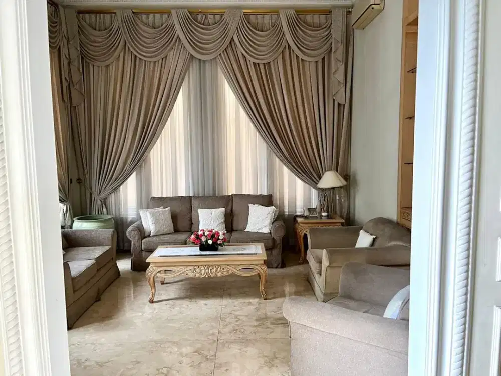DIJUAL RUMAH BANYAK KAMAR BANGUNAN LUAS @PINISI INDAH, JAKARTA UTARA