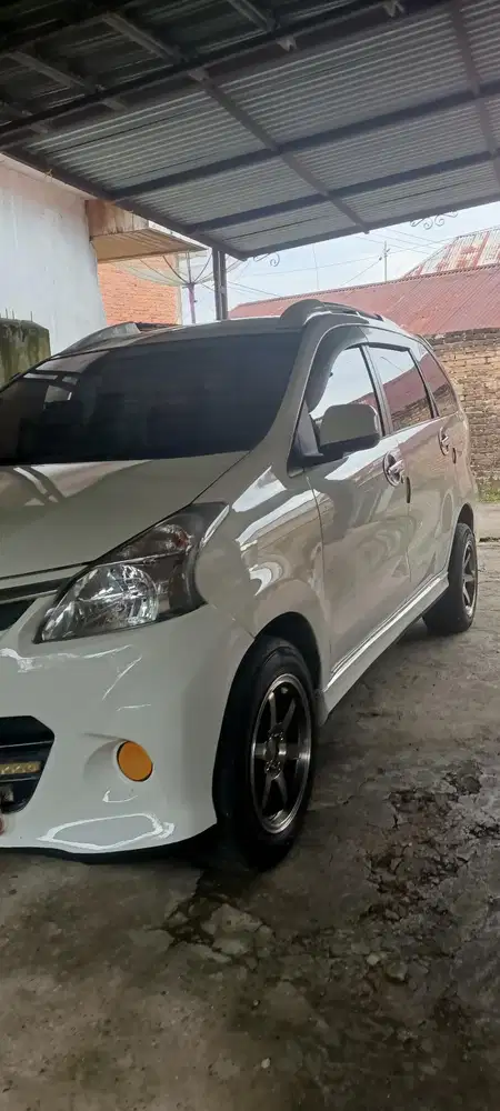 Daihatsu Xenia 2014 Bensin