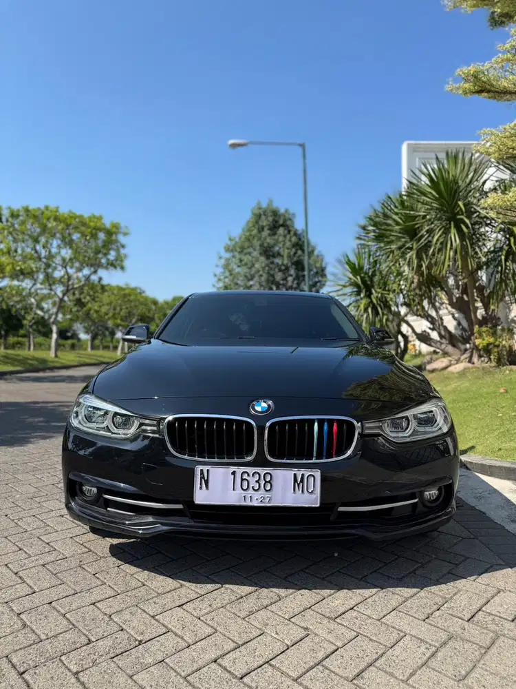 BMW F30 Sport 320i B48 2017 LOW KM!!!