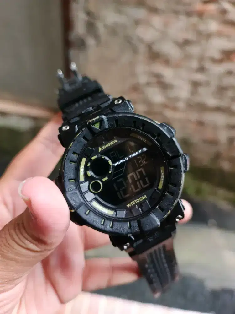 Jual jam eiger leschaux