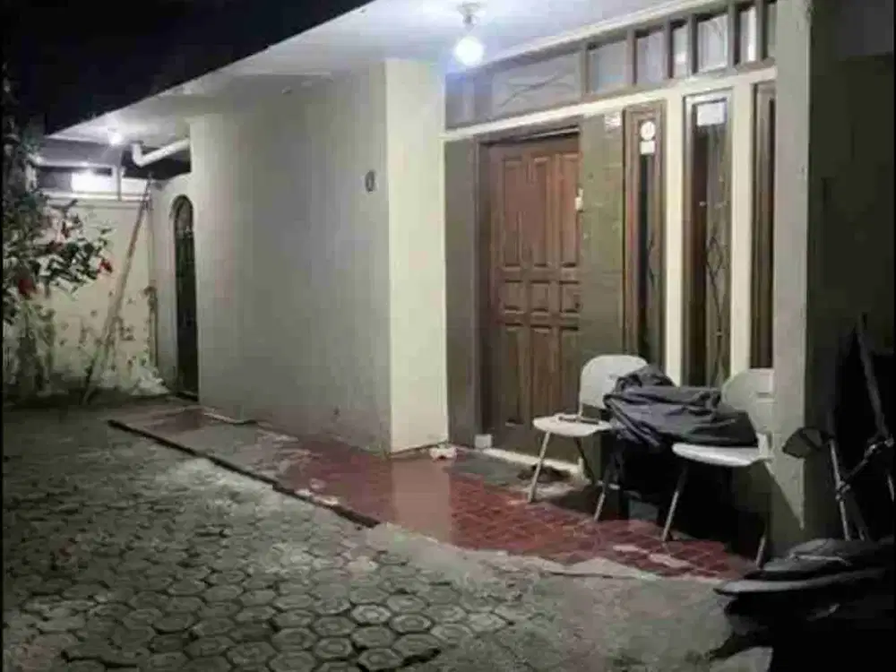 rumah hanya hitung tanah di area rajamantri tutangga