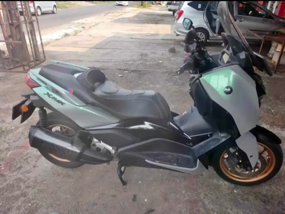 Xmax connected 2023